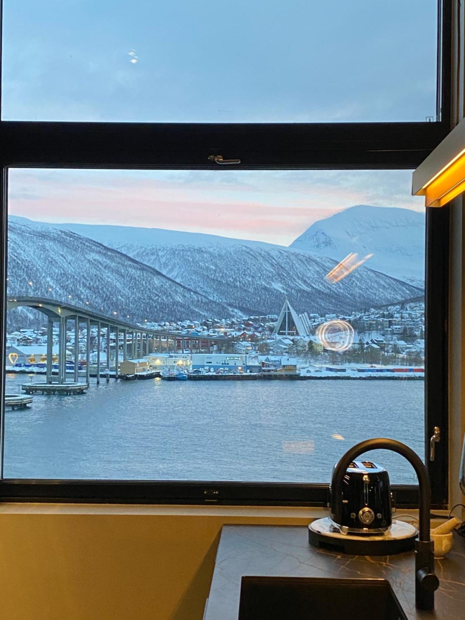 Vindlys Luxury Penthouse Apartment Tromso Bagian luar foto