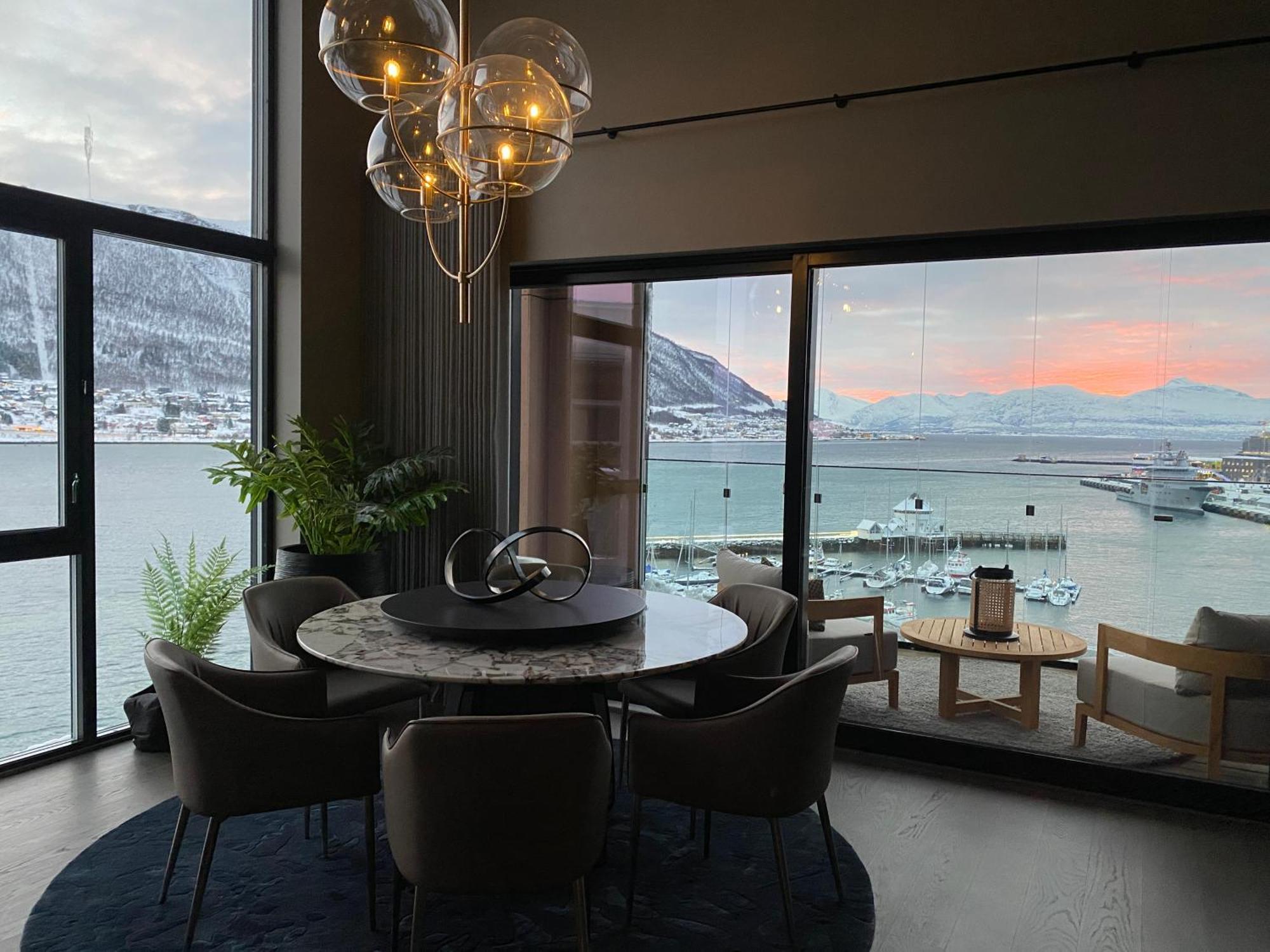 Vindlys Luxury Penthouse Apartment Tromso Bagian luar foto