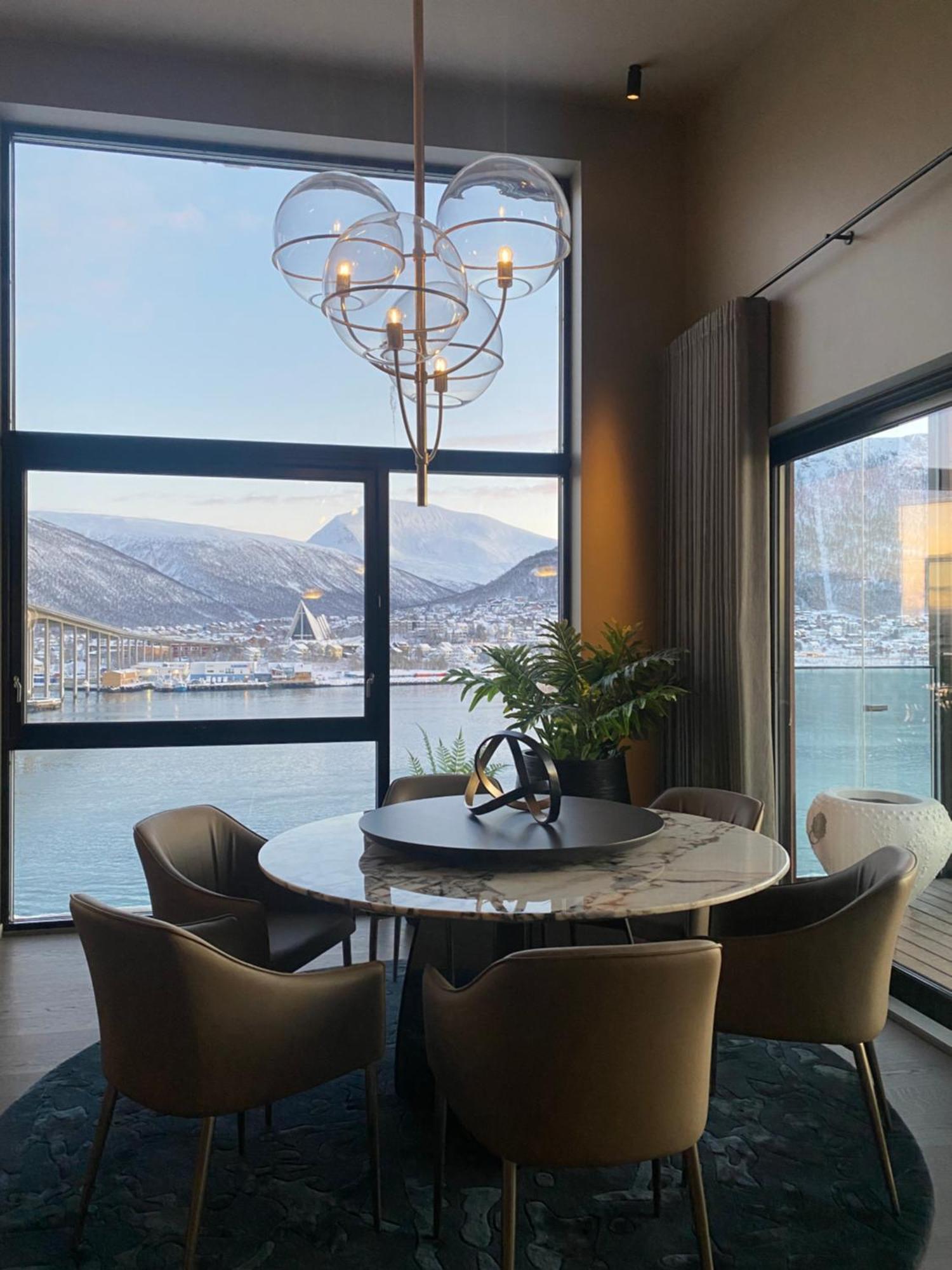Vindlys Luxury Penthouse Apartment Tromso Bagian luar foto