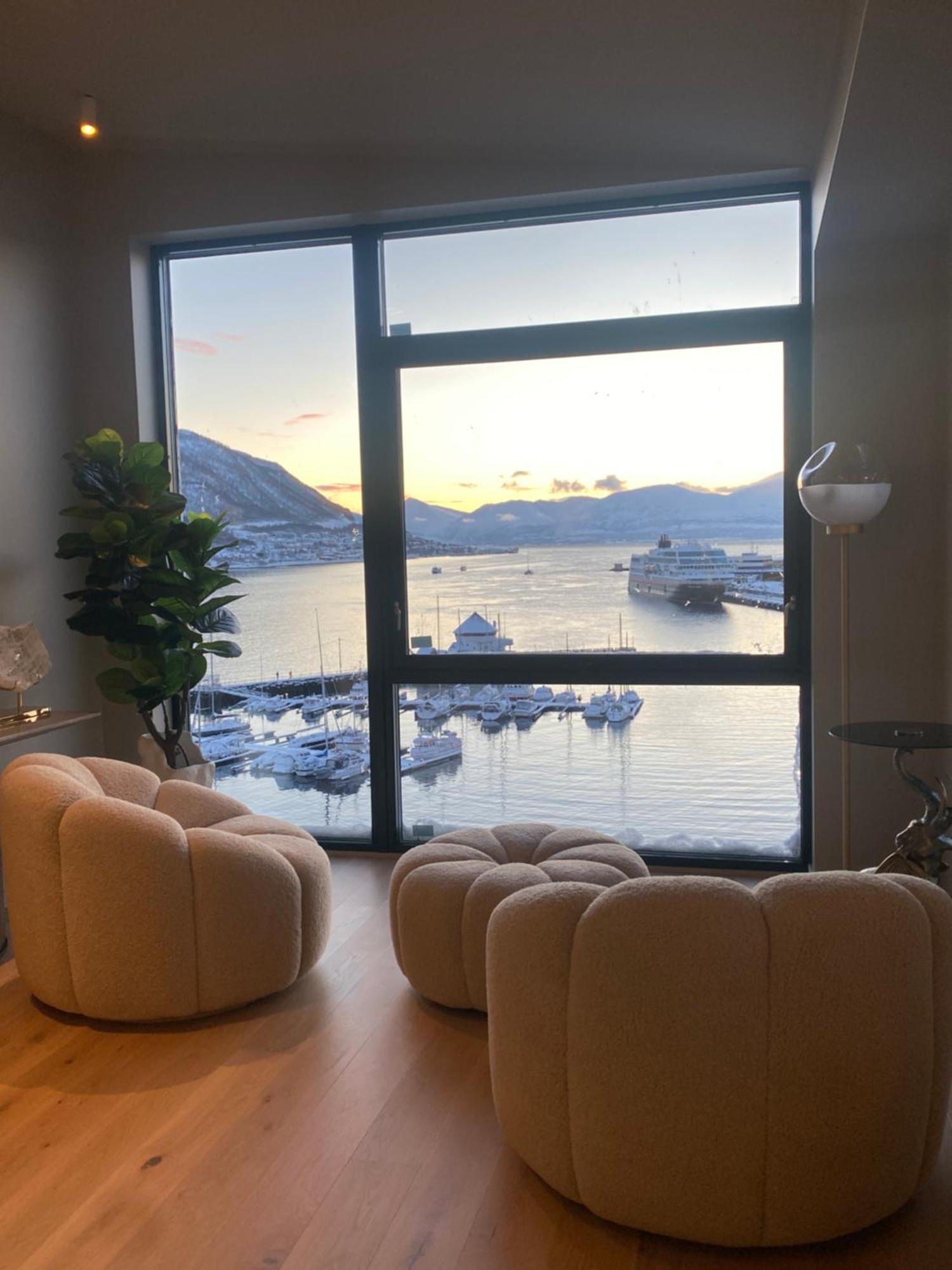 Vindlys Luxury Penthouse Apartment Tromso Bagian luar foto