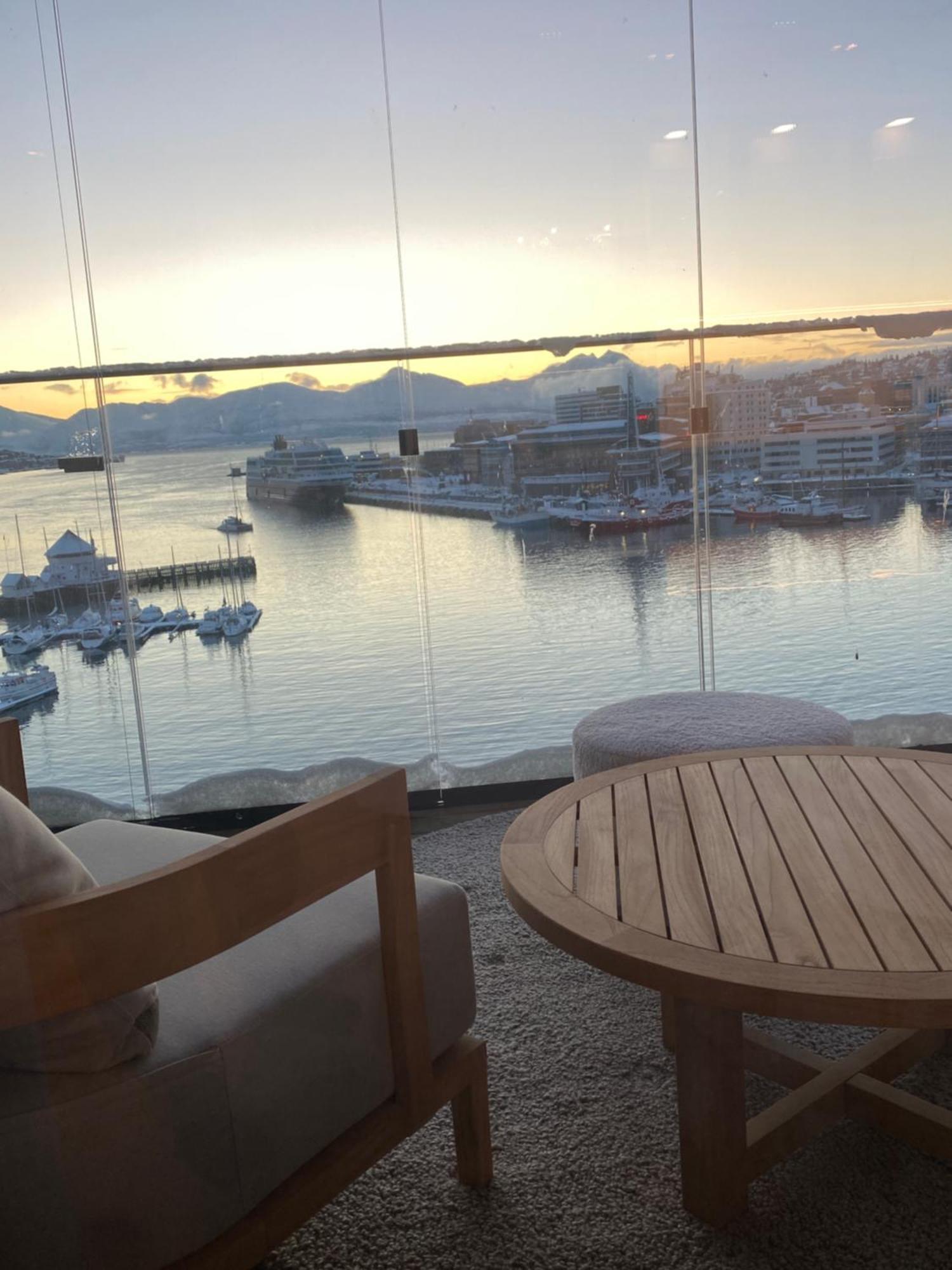 Vindlys Luxury Penthouse Apartment Tromso Bagian luar foto